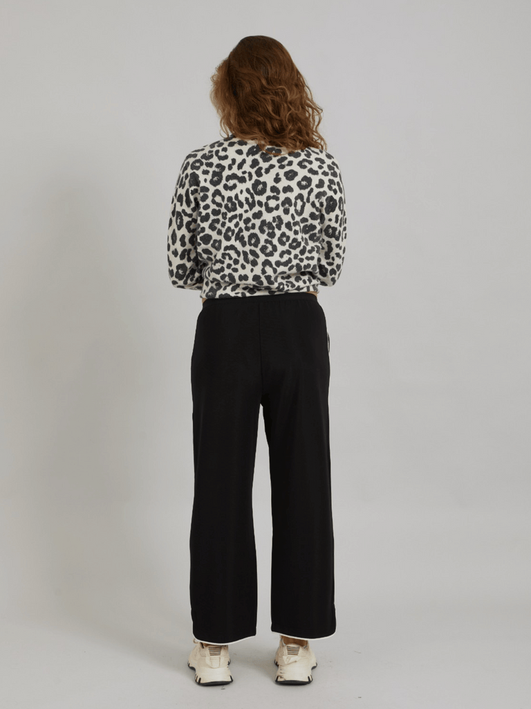 Coster Copenhagen Wide Leg Trousers in Black with White Contrast Piping 3102 Coster Copenhagen Fashion brand official stockist sydney australia sustainable fashion made in denmark office wear womens clothing
