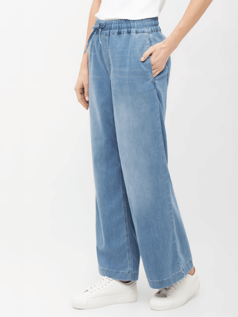 Raffaello Rossi Anjella Wide-Leg Super Soft Denim Pants in Light Blue chic jogging style pants officewear comfortable and elegant travel pant Raffaello Rossi Candy Pant online stockist Australia relaxed comfortable black drawstring pants online Australia Signature of Double Bay Raffaello Rossi Pants online