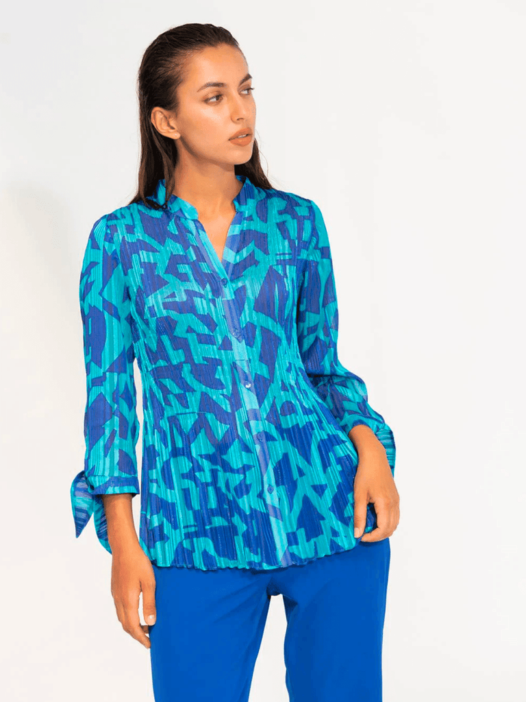 Tinta & Bariloche 3/4 Cuffed Sleeve Nube Printed V-Neck Blouse in Turquoise Tinta and Bariloche online Australia Shop Tinta Bariloche shorts, dresses, tops online. Signature of Double Bay Fashion Tinta and Bariloche Online