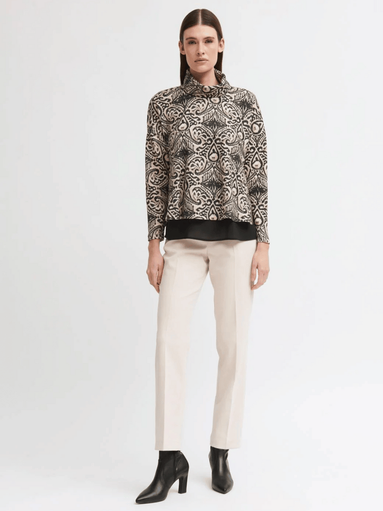 Tinta and Bariloche Tiara Printed Shirt in Black and Cream Ikat Print Tinta and Bariloche online Australia Shop Tinta Bariloche shorts, dresses, tops online. Signature of Double Bay Fashion Tinta and Bariloche Online