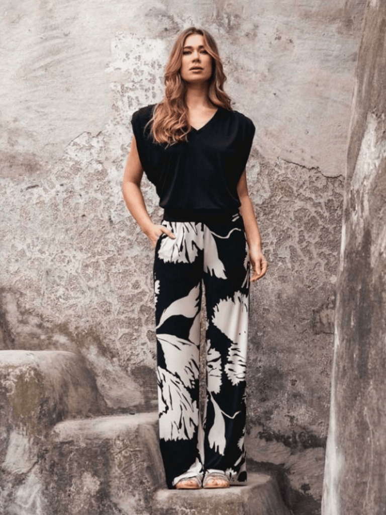 &Co Woman Netherlands Loa Palazo Pant in Black and Cream Floral Print PA252 Online Stockist &co woman travel wear travel clothing online sydney australia lightweight easy care wardrobe essentials