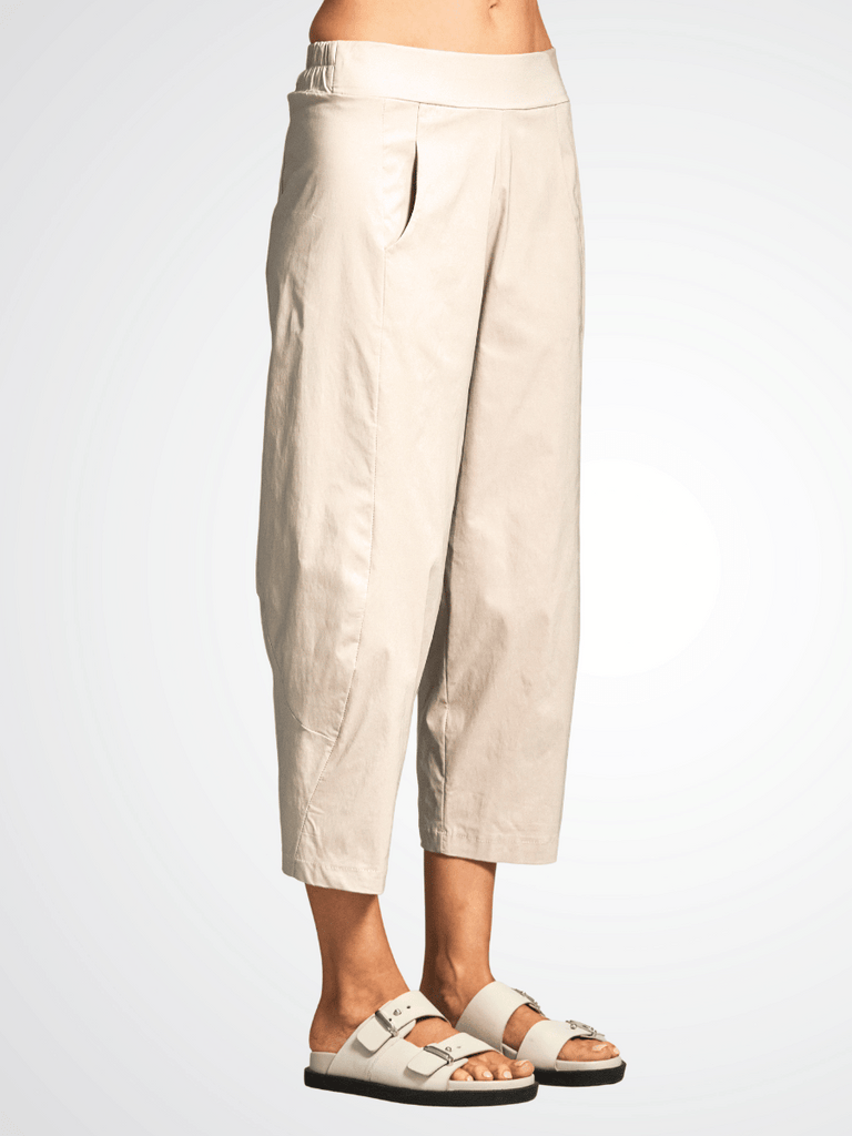 Peruzzi 7/8 Length Slouch Trousers in Ecru Beige 25503L shop peruzzi, peruzzi fashion, peruzzi stockists, peruzzi stockists australia, peruzzi sydney, peruzzi womens clothing