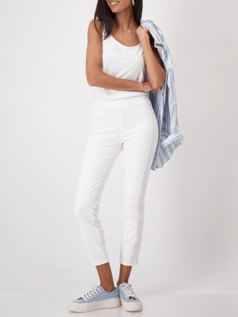 Monari Ankle Length Slim Fit Back Pocket Jeggings in Cream Discover the Elegant Monari Collection at Signature of Double Bay, Shop Stylish Knitwear, Dresses, and Tops Online from Sydney's Premier Mature Fashion Boutique