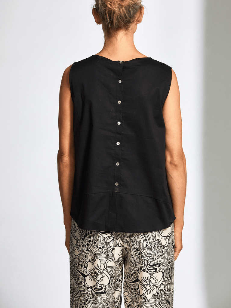 Peruzzi Sleeveless Broderie Blouse in Black S25135 shop peruzzi, peruzzi fashion, peruzzi stockists, peruzzi stockists australia, peruzzi sydney, peruzzi womens clothing