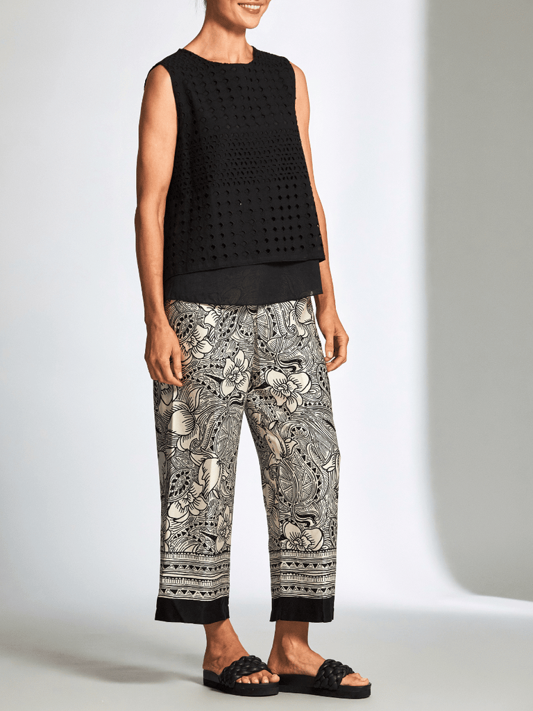 Peruzzi Sleeveless Broderie Blouse in Black S25135 shop peruzzi, peruzzi fashion, peruzzi stockists, peruzzi stockists australia, peruzzi sydney, peruzzi womens clothing
