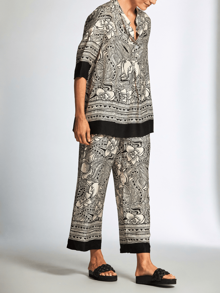 Peruzzi 3/4 Sleeve Woodblock Print Top in Black and Ecru Print S25124 shop peruzzi, peruzzi fashion, peruzzi stockists, peruzzi stockists australia, peruzzi sydney, peruzzi womens clothing