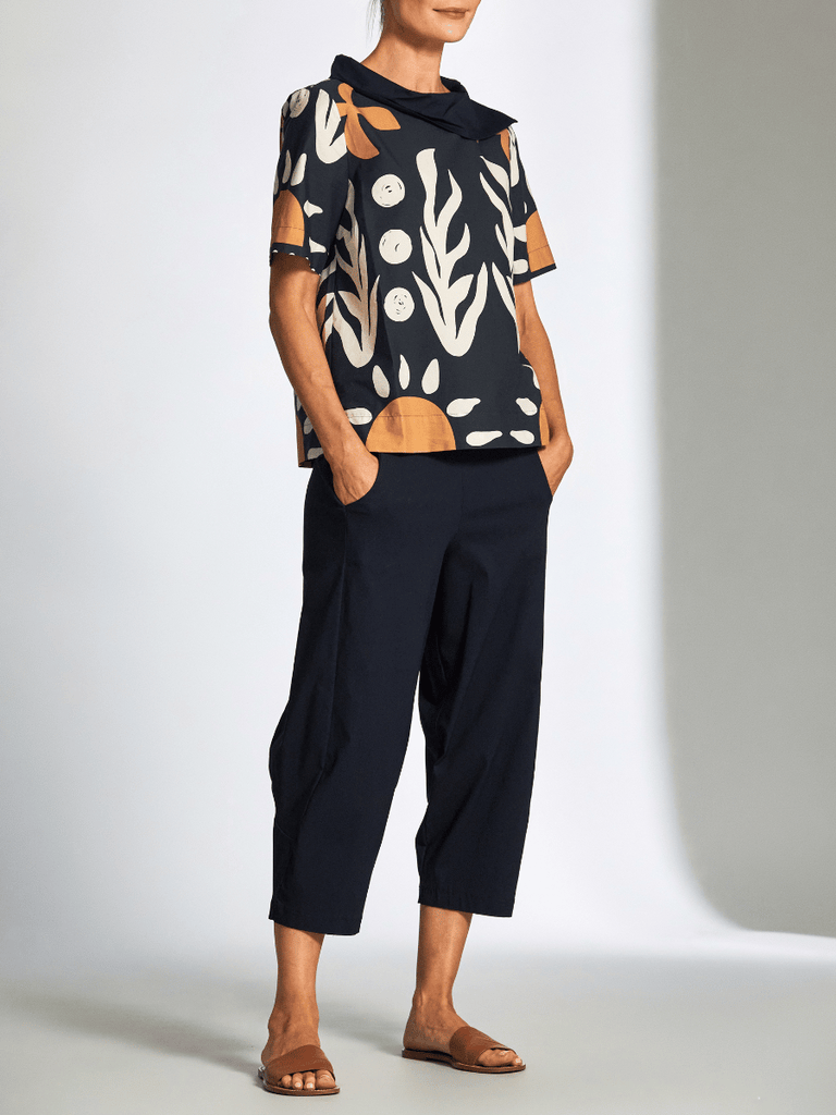 Peruzzi Abstract Print Cotton Top in Navy and Ecru S25114 shop peruzzi, peruzzi fashion, peruzzi stockists, peruzzi stockists australia, peruzzi sydney, peruzzi womens clothing