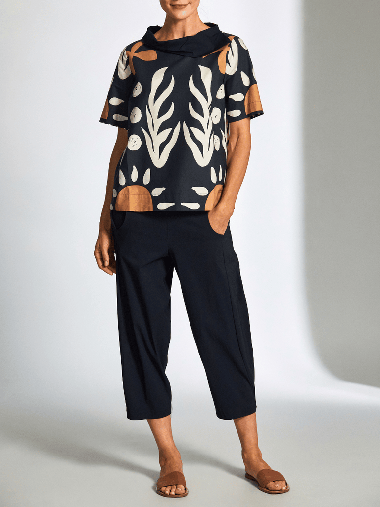 Peruzzi Abstract Print Cotton Top in Navy and Ecru S25114 shop peruzzi, peruzzi fashion, peruzzi stockists, peruzzi stockists australia, peruzzi sydney, peruzzi womens clothing