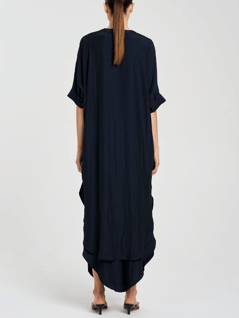 Mela Purdie Villa Tabbard Shirt with Button Front and Curved Hem in Navy 8194 Mela Purdie Stockist Online Australia Signature of Double Bay Tops Dresses Elegant Clothing