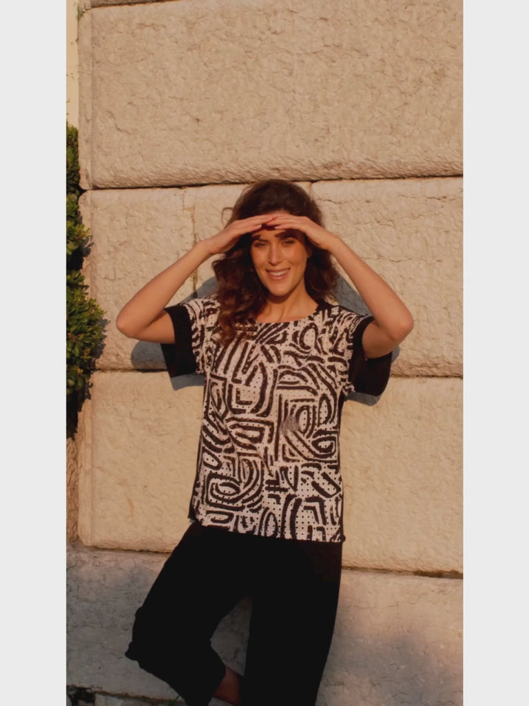 Peruzzi Short Sleeve Abstract Print Punch Hole Top in Black and Sand 25133 shop peruzzi, peruzzi fashion, peruzzi stockists, peruzzi stockists australia, peruzzi sydney, peruzzi womens clothing