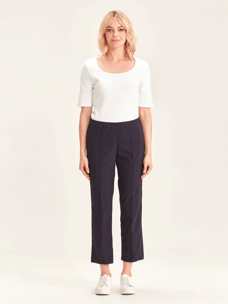 Verge NZ Acrobat 7/8 Pant is a versatile and comfortable wardrobe staple elasticated pull-on waistband all-day comfort Verge Stockist Online Australia Signature of Double Bay