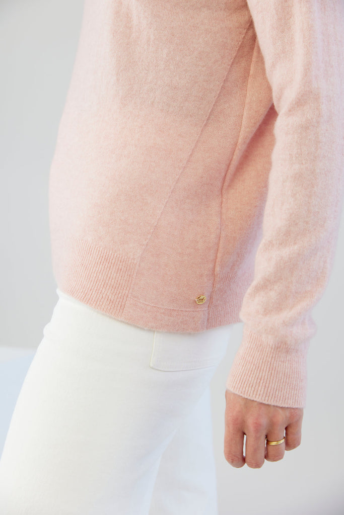 Emma Slim Fit Crew in Rose Quartz 22127 mia fratino stockist sydney online signature of double bay cashmere knitwear ethical natural fibres sustainable slow fashion sweaters