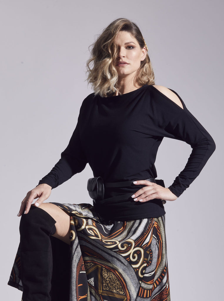 Paula Ryan Black Angle split sleeve jersey top 8023 simple black elegant top. Signature of Double Bay Paula Ryan Stockist Australia Fashion boutique sydney 